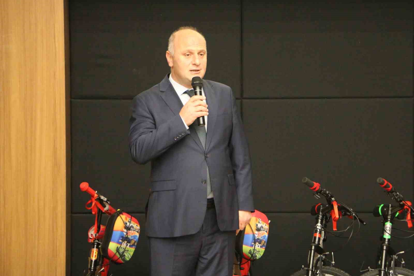 Diyarbakırlı öğrenciler ödüllerini aldı