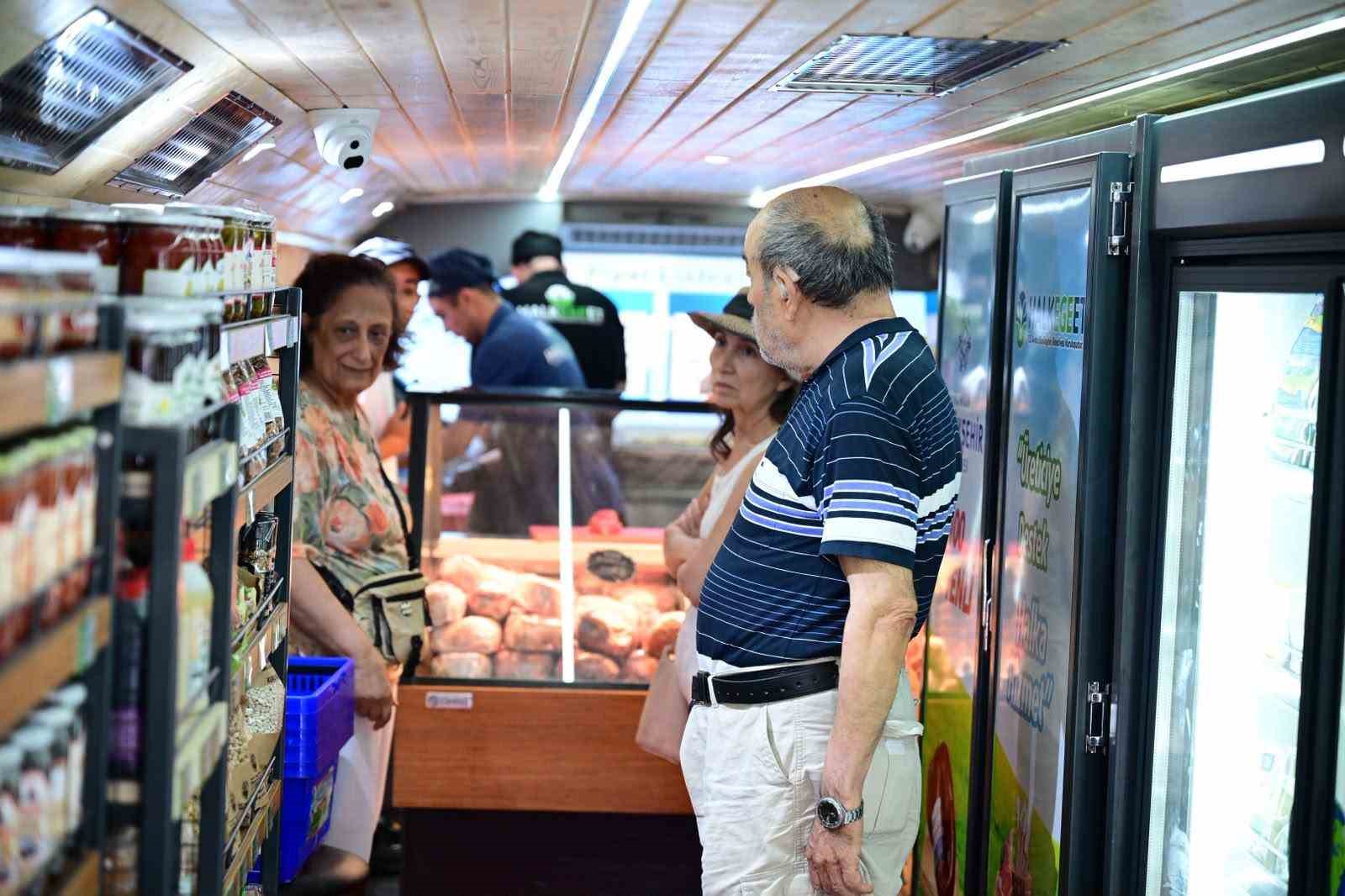 Mobil Halk Ege Et&rsquo;e Kuşadası Davutlar&rsquo;da yoğun ilgi
