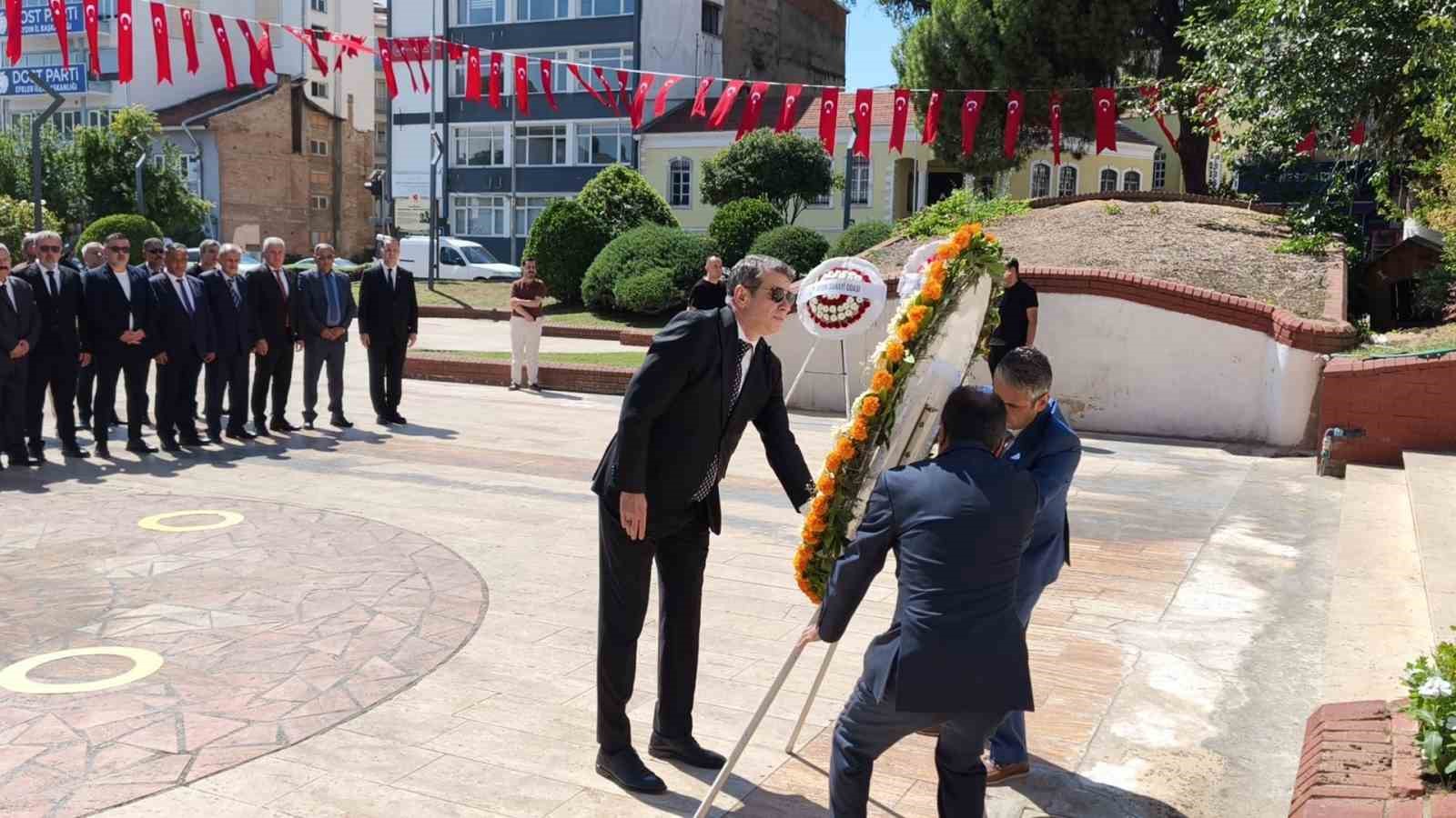 İlin Ahisi’ne ödülünü Aydın Valisi Varol verdi
