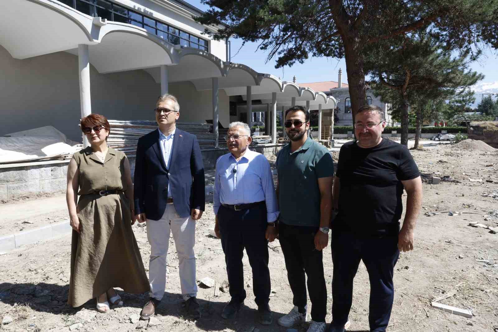 7,7 milyon yıllık fosiller, Başkan Büyükkılıç’ın Paleontoloji Ve Fosil Müzesi Projesi’nde ayağa kalkacak