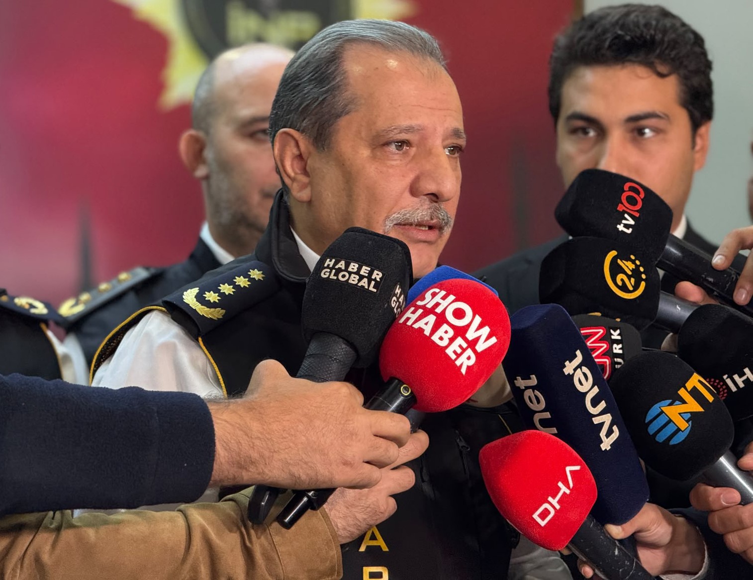 İstanbul&rsquo;da uyuşturucu tacirlerine y&ouml;nelik art arda operasyonlar; Son bir ayda 1 bu&ccedil;uk ton uyuşturucu madde ele ge&ccedil;irildi: 46 g&ouml;zaltı