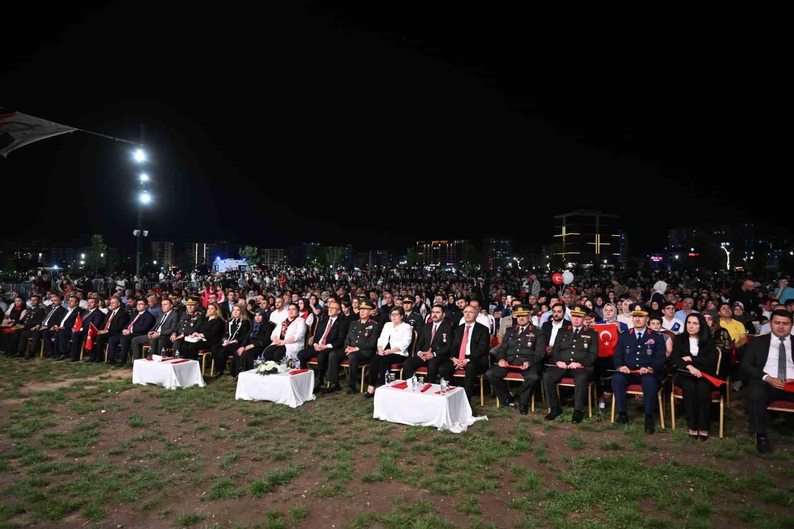 Başkan Er: "15 Temmuz, milletimizin iman ve cesaretle yazdığı demokrasi destanıdır"