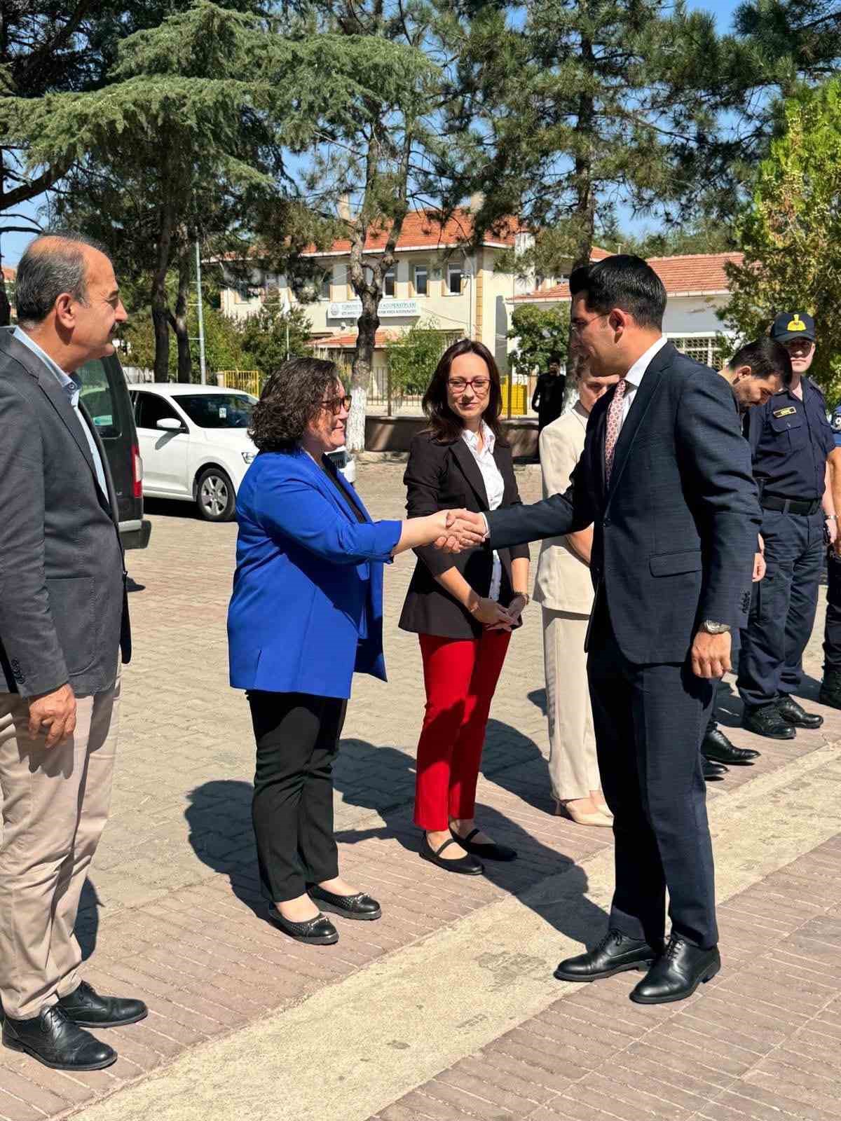 Pehlivanköy’ün yeni Kaymakamı Türbe görevine başladı