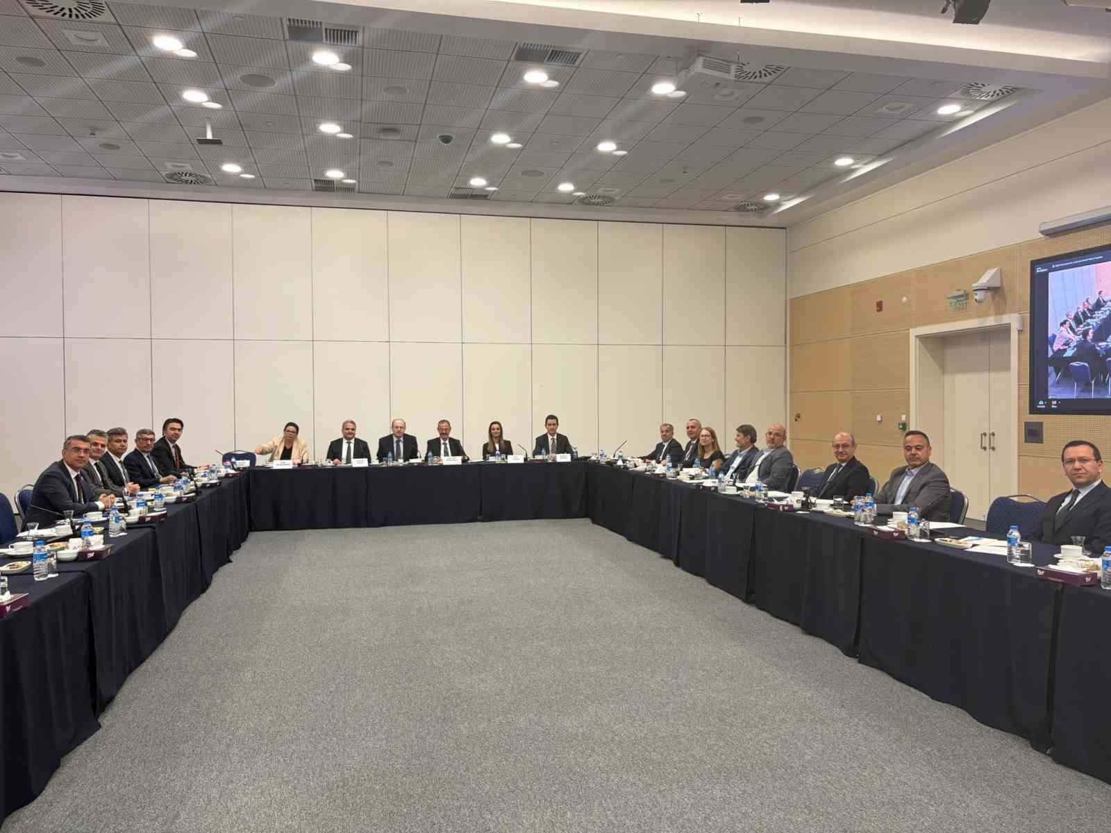 TOBB Çimento Meclisi Başkanlığına Adil Sani Konukoğlu seçildi