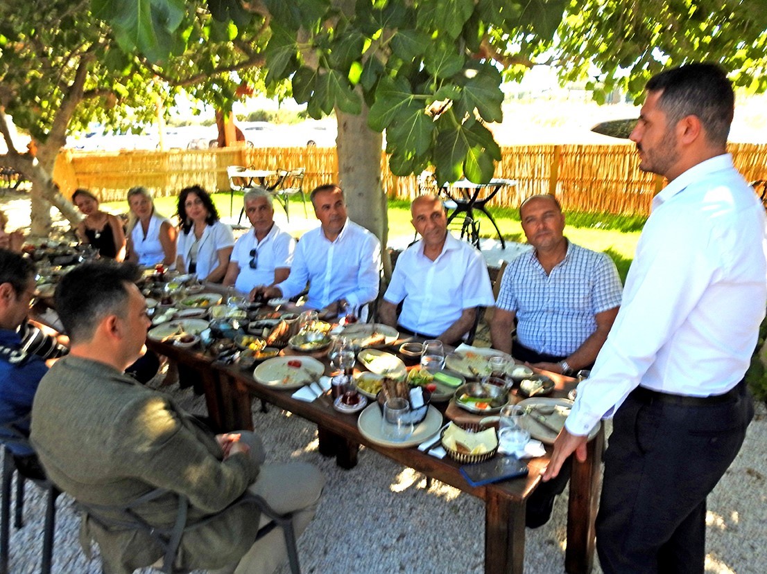 Çeşme Müftüsü Murat Yılmaz’a veda kahvaltısı