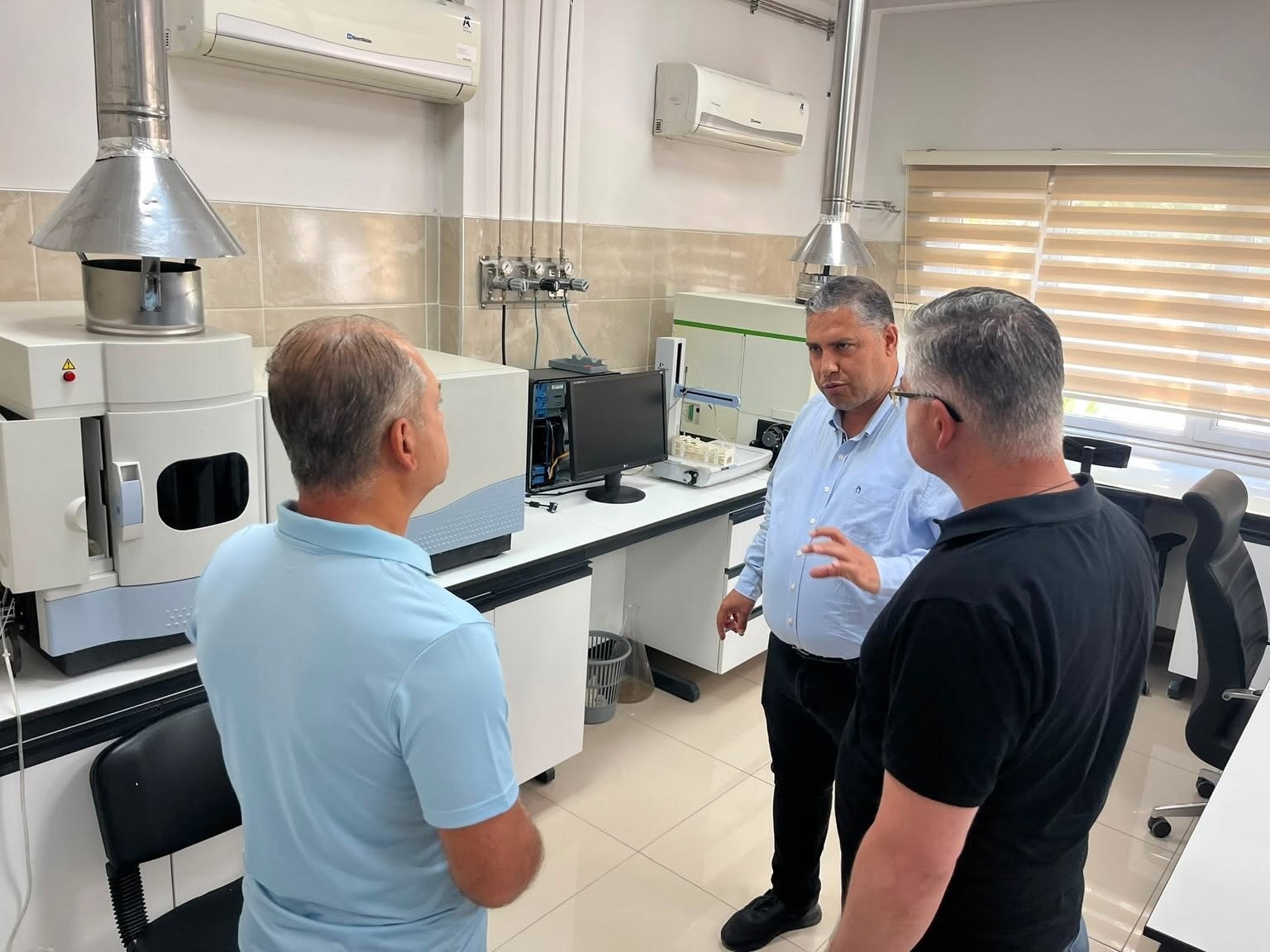 Manisa’daki tarımsal analiz laboratuvarının çalışmalarına sıkı takip
