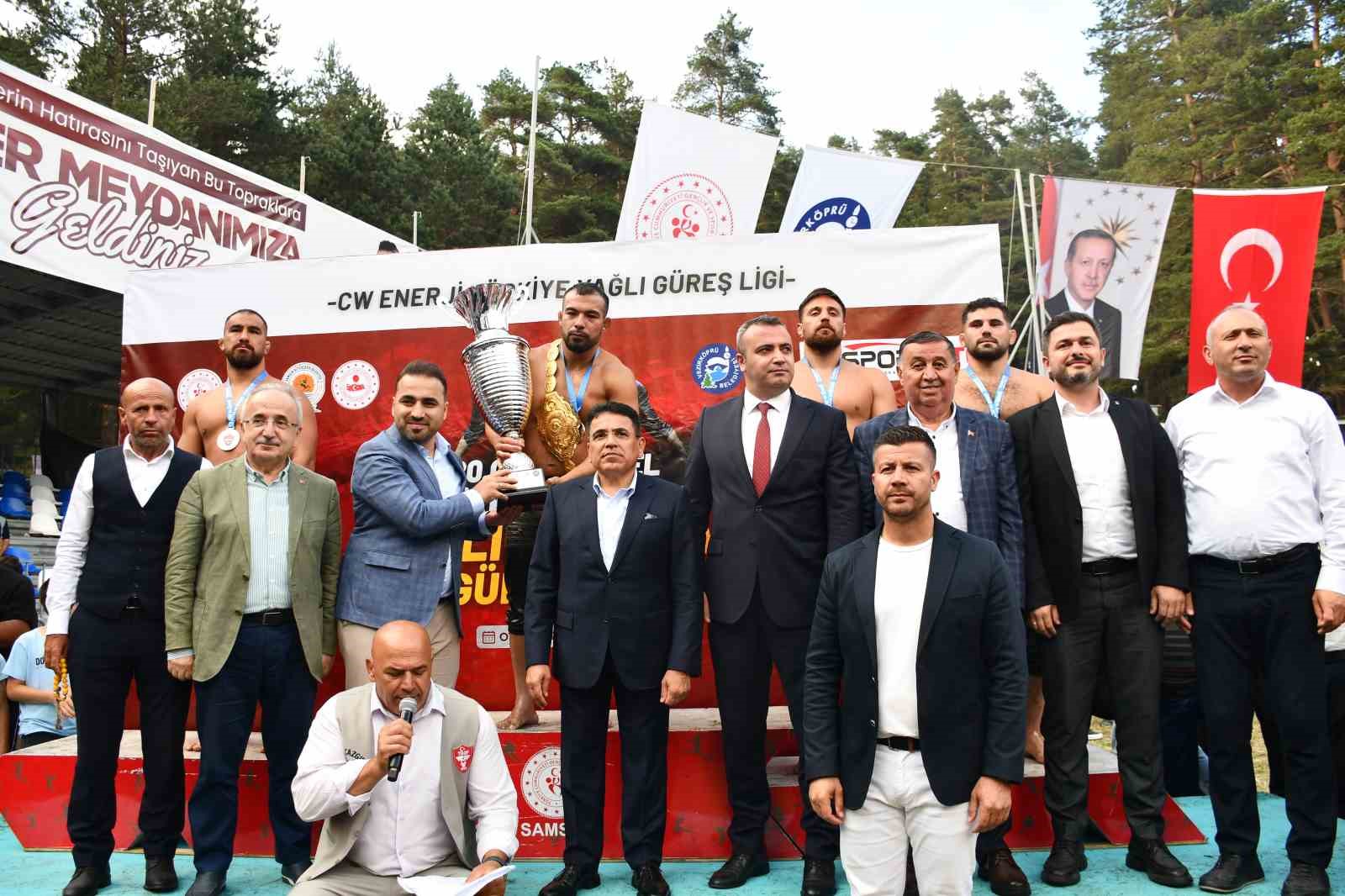 Vezirköprü’de Geleneksel Kunduz Yağlı Güreşleri gerçekleştirildi