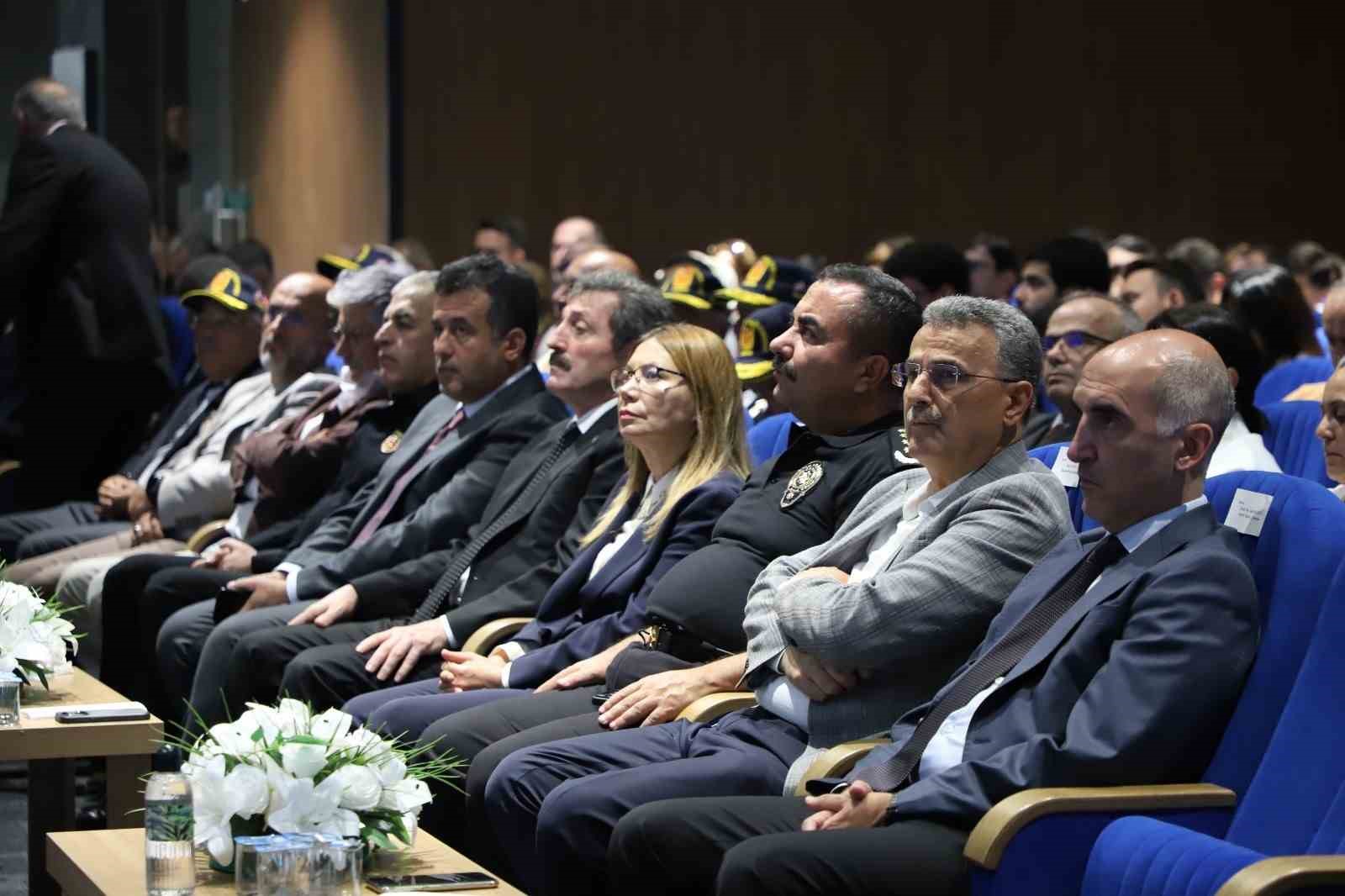 Samsun’da "Bir Zafer, Bir Şehir, Bir Madalya: 30 Ağustos ve Samsun" paneli