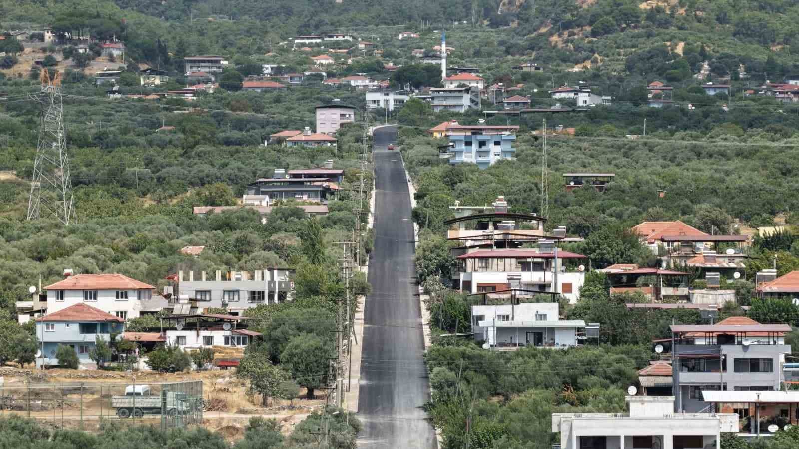 Kuyucak’ta Gencelli-Gencellidere yolu asfaltla buluşuyor