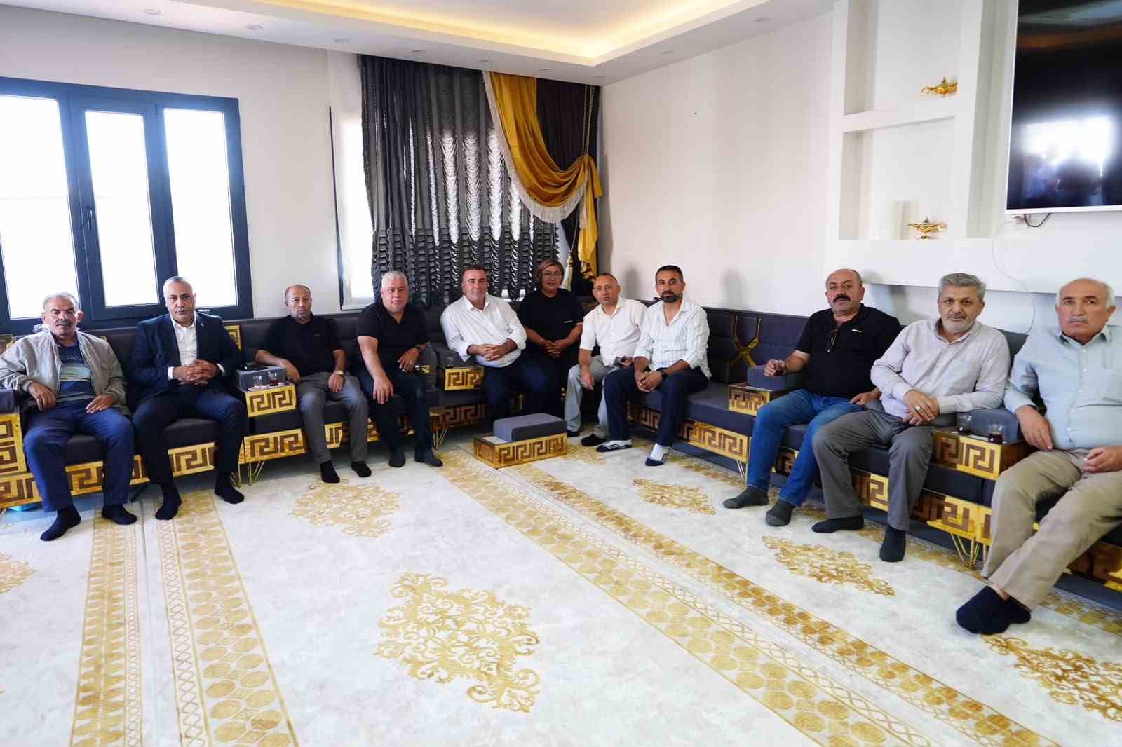 Başkan Dutlulu Şehzadeler’de vatandaşları dinledi