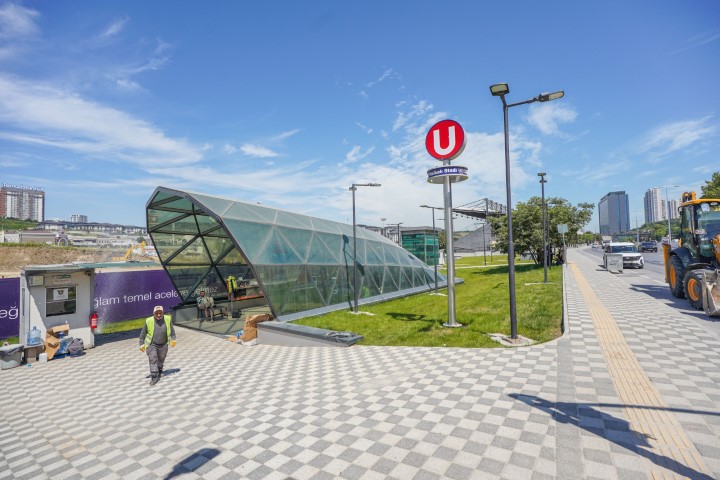 Halkalı-İstanbul Havalimanı metro hattı açıldı