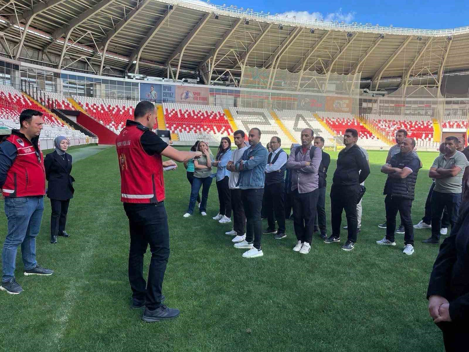 Erzincan&rsquo;da &ouml;zel g&uuml;venlik g&ouml;revlilerine spor g&uuml;venliği eğitimi