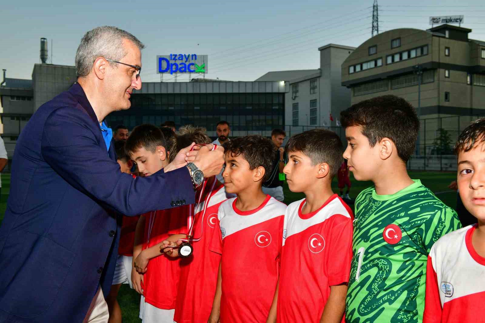 Esenyurt’ta minik kramponlardan büyük final