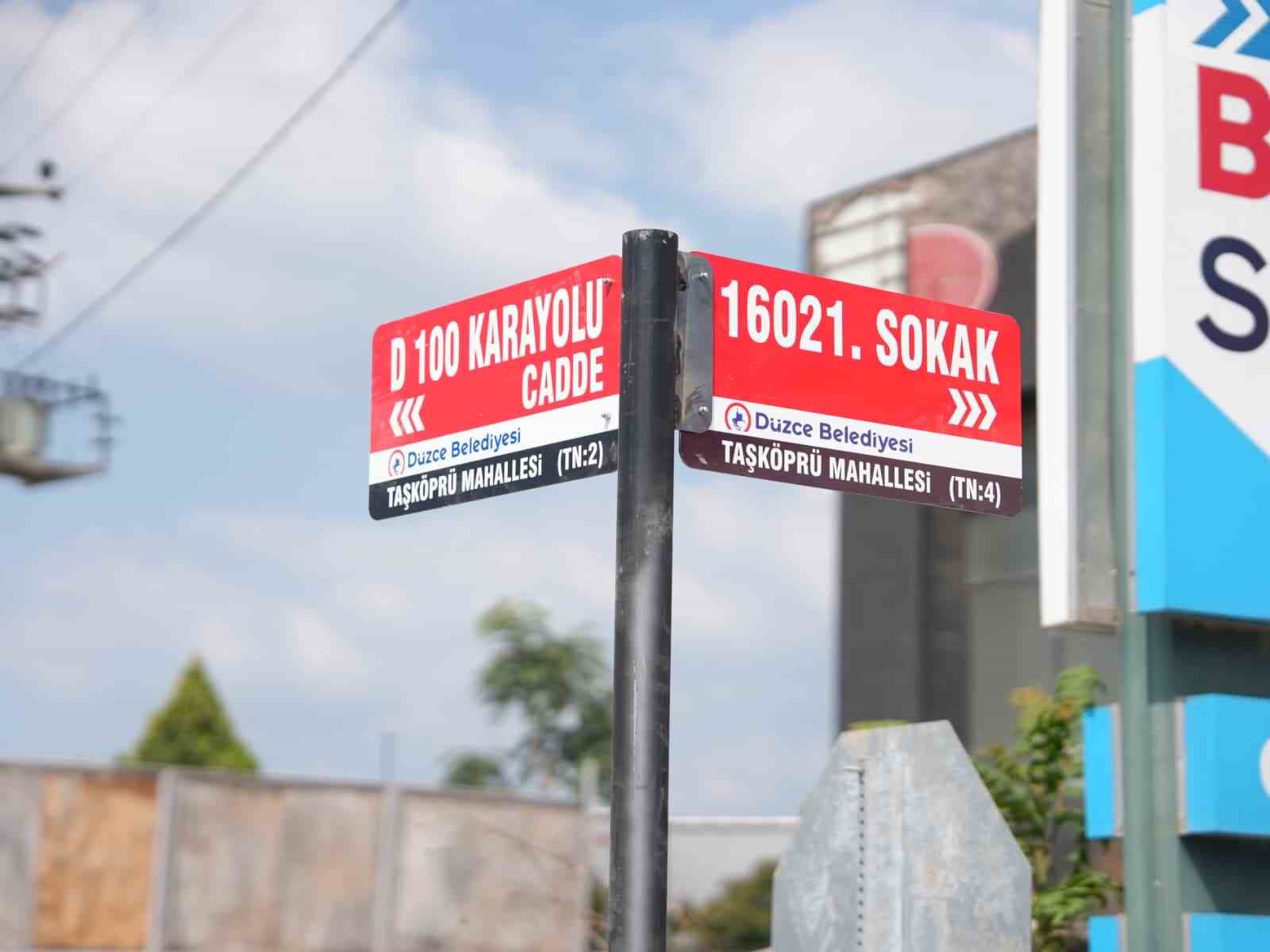 Düzce’de cadde ve sokak tabelaları tamamlanıyor