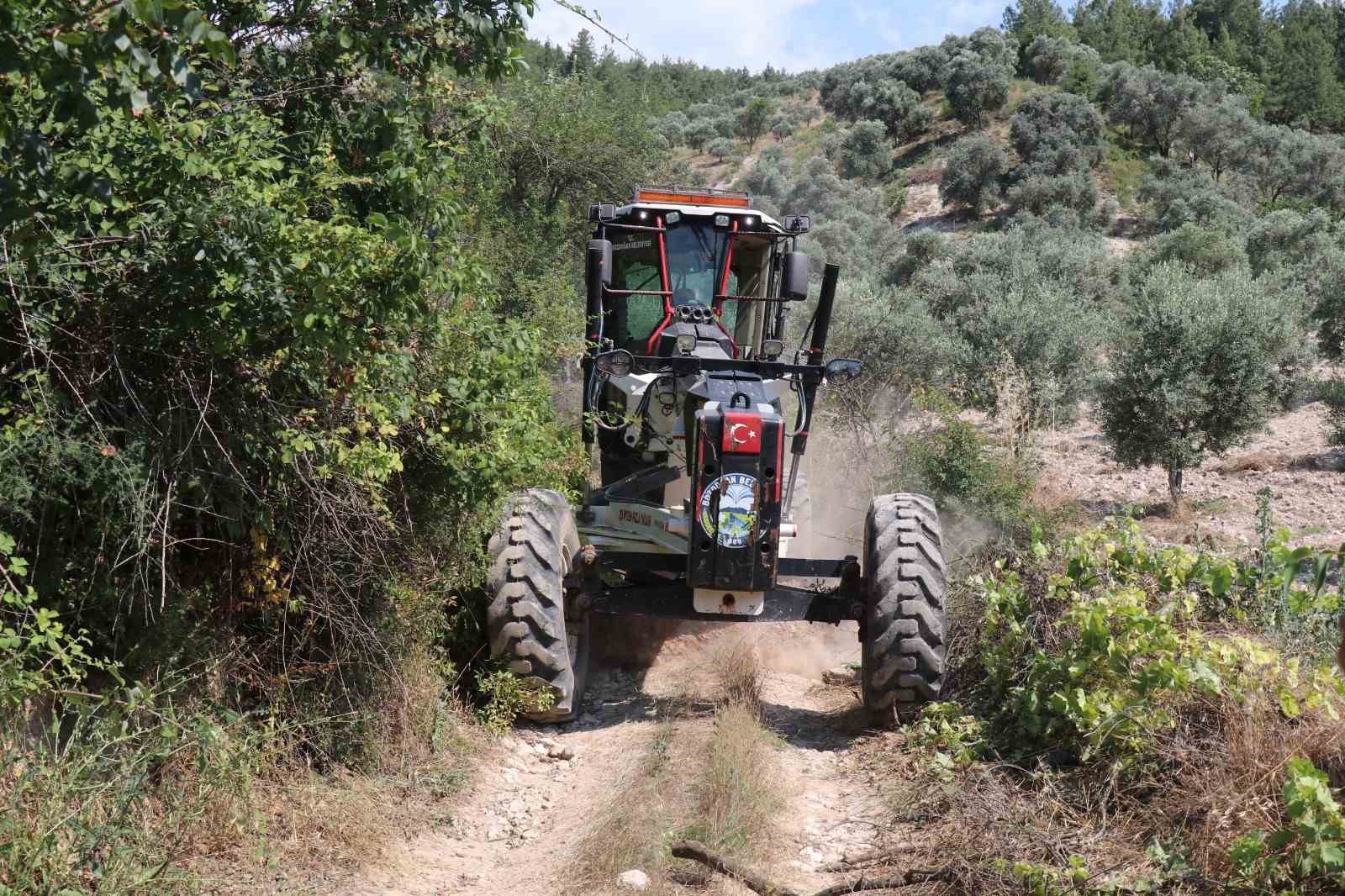 Bozdoğan Belediyesi’nden Örencik’te bahçe yolu çalışması