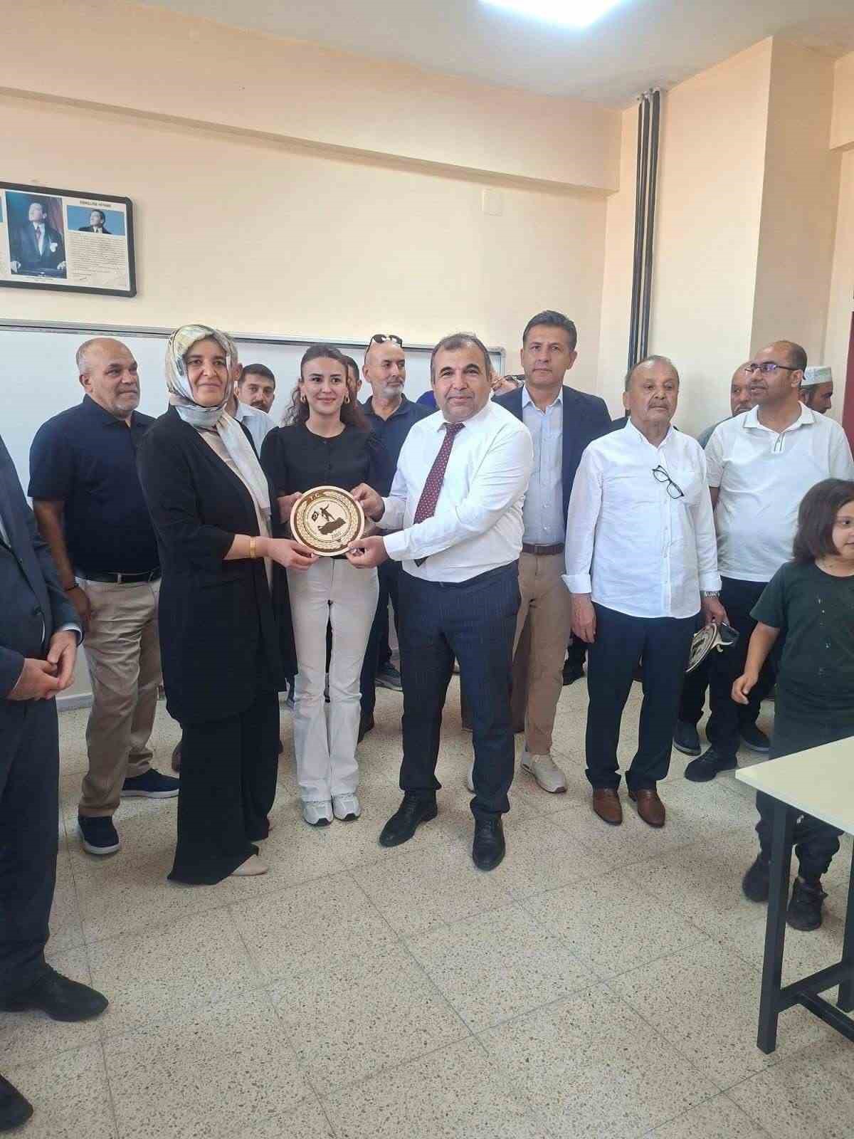 Şehit ve gazilerin isimleri Yüksekören’de kütüphanede yaşatılacak