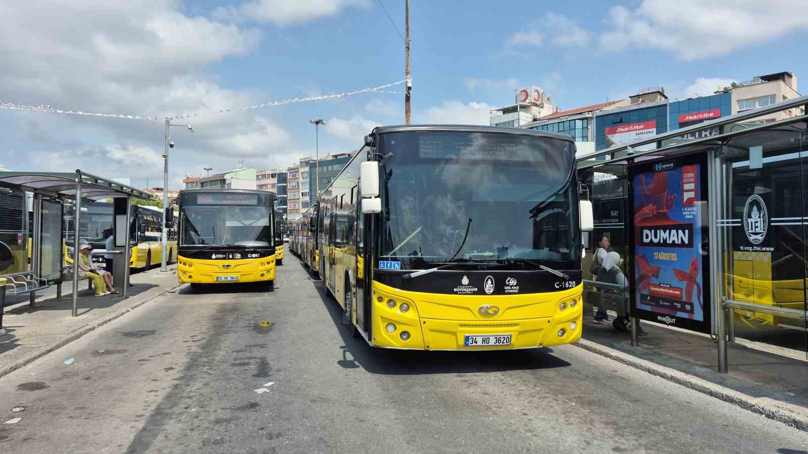 Kadıköy’de peronların kaldırılması vatandaşı isyan ettirdi: "Bu mağduriyeti niçin bize yaşatıyorsunuz"