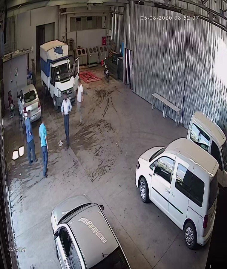Kuytulcular, fakirlere dağıtılacak etleri sucuk yapmıştı