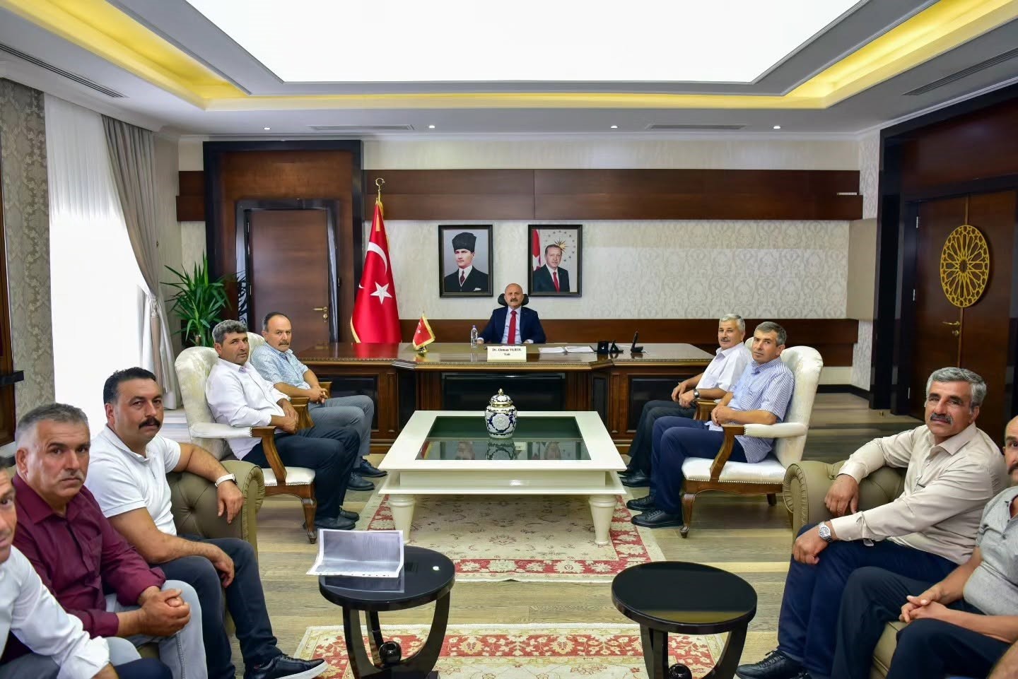 Aydın Valisi Varol, Nazilli mahalle muhtarlarını kabul etti