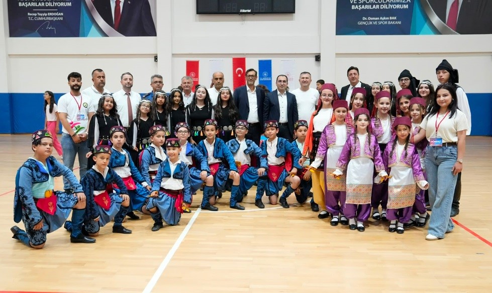 Tavşanlı yaz okulları görkemli törenle kapılarını açtı
