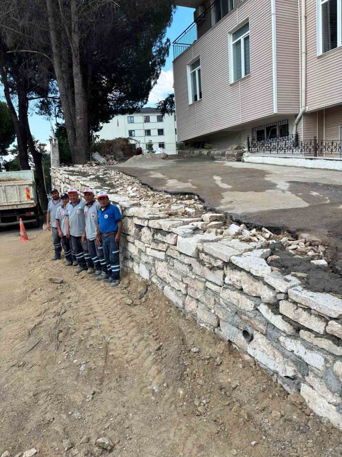 Babadağ Belediyesi vatandaşlara hizmet sunmaya aralıksız sürdürüyor
