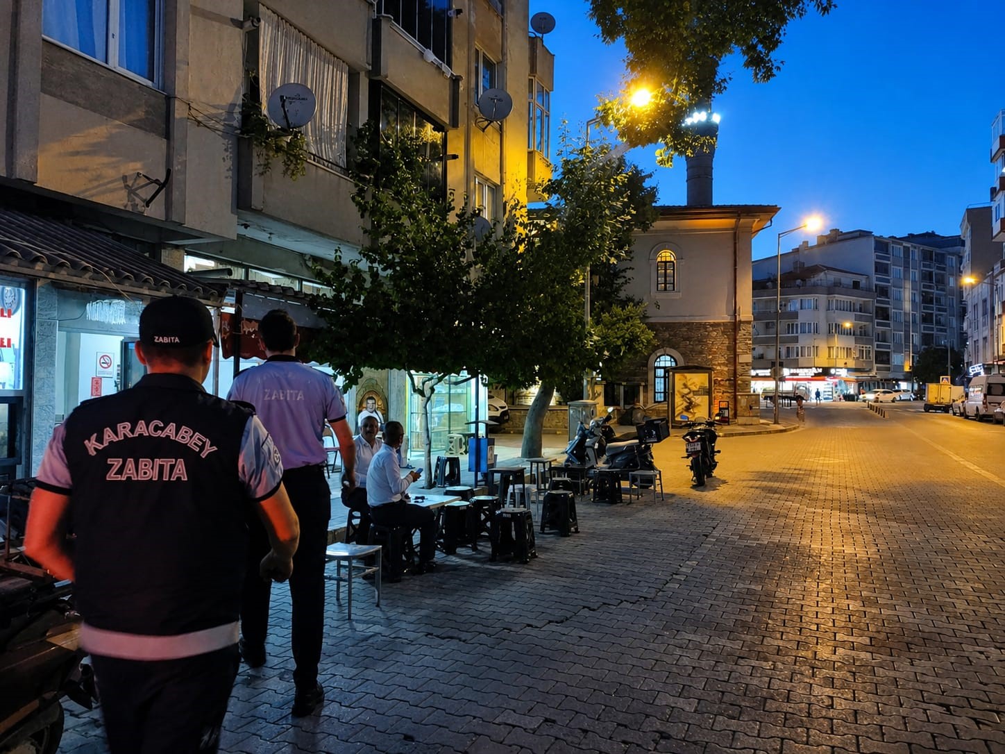 Karacabey Belediyesi’nden yol ve kaldırım işgallerine karşı kararlı mücadele