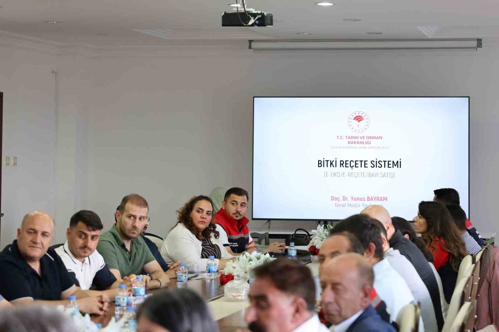 Kars’ta B-Reçete Sistemi için bilgilendirme toplantısı düzenlendi