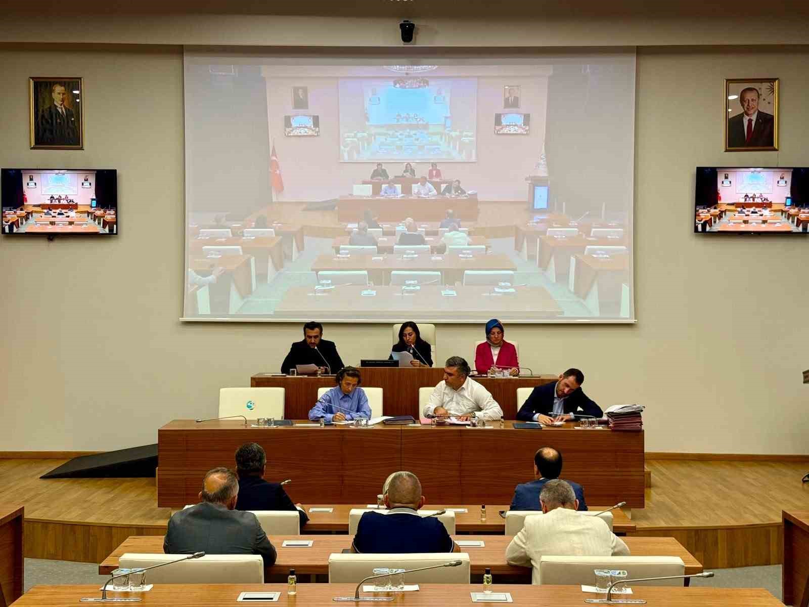Beykoz Meclisi’nde CHP sıraları boş kaldı