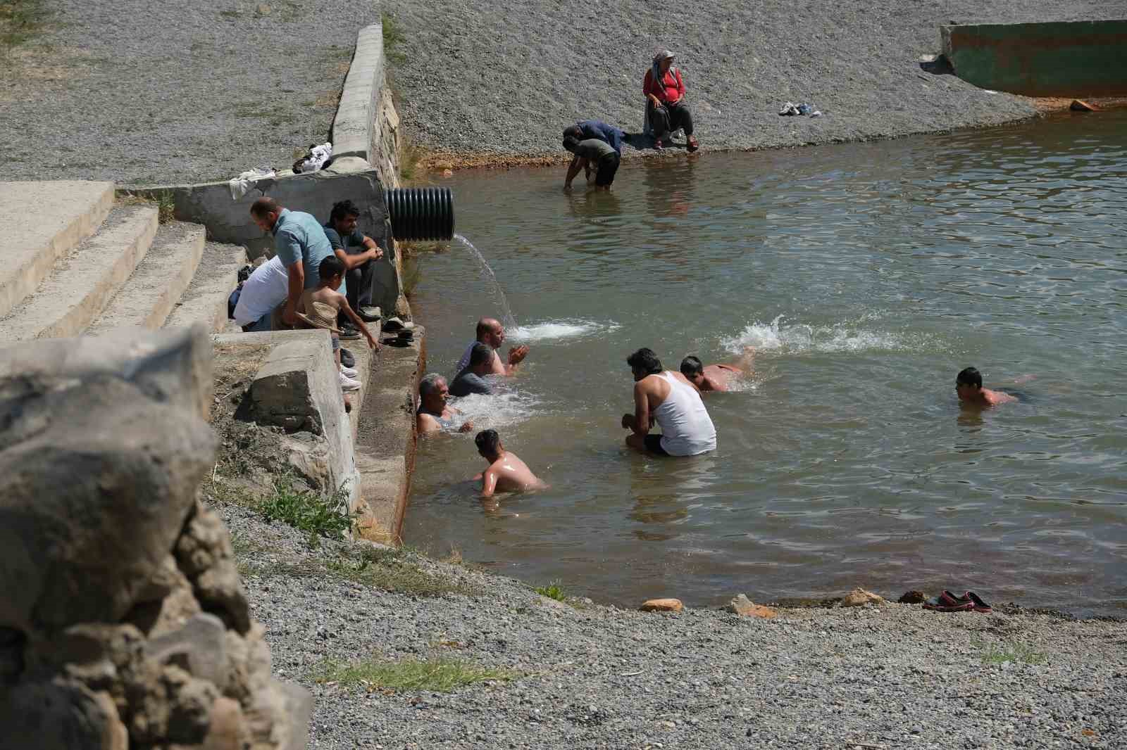 Ekşisu’da serinlik sezonu yoğun başladı