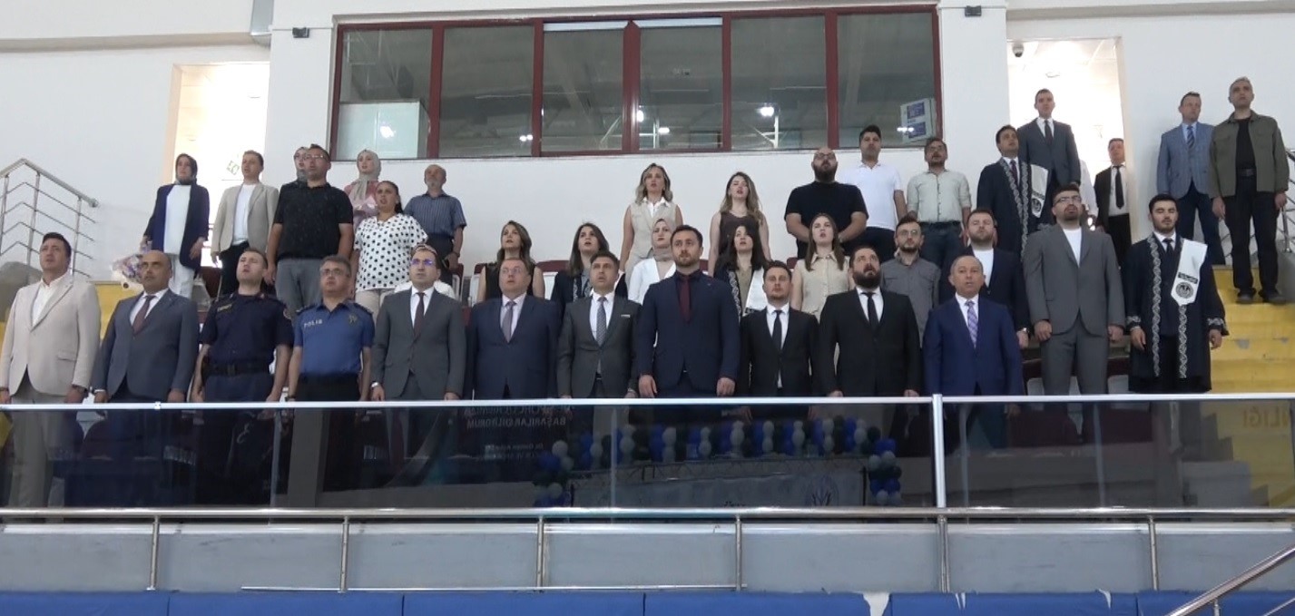 Tavşanlı&rsquo;da geleceğin sağlık&ccedil;ıları kep fırlattı