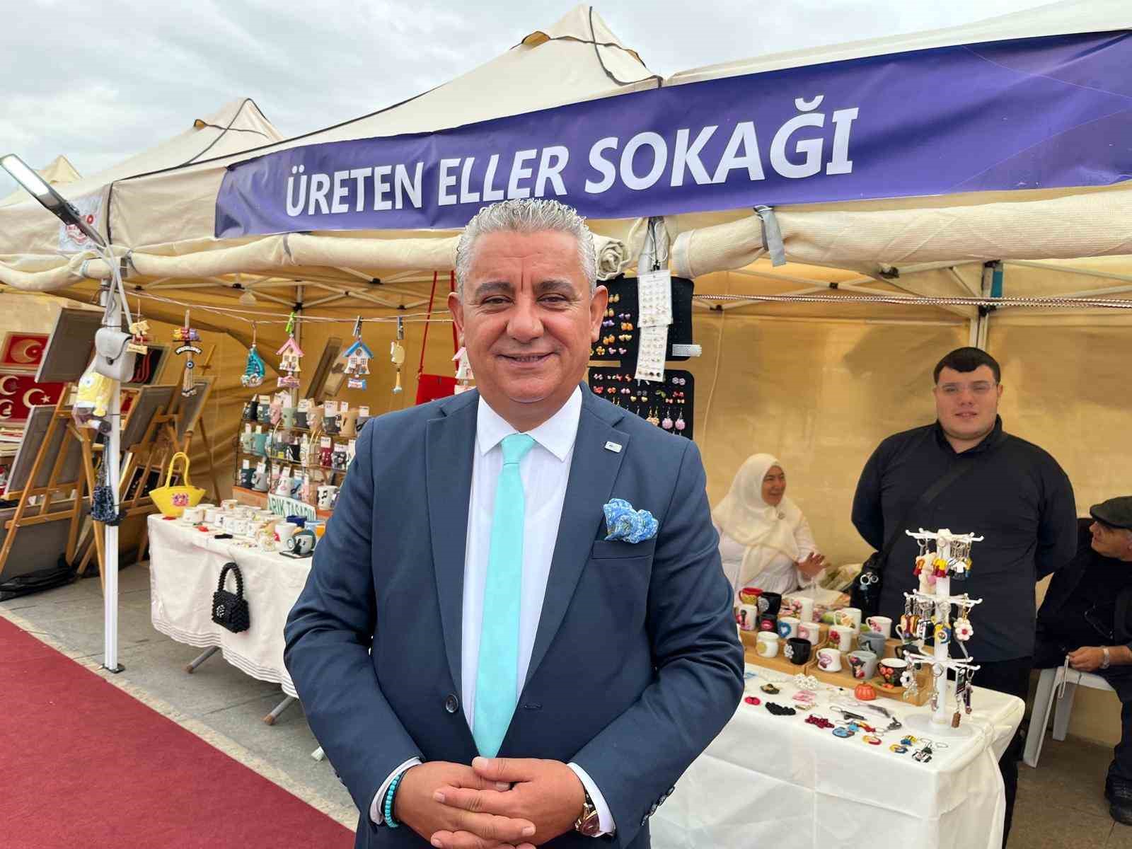 Kırşehir&rsquo;de "&Uuml;reten Eller Sokağı"nda el emeği &uuml;r&uuml;nler sergilendi