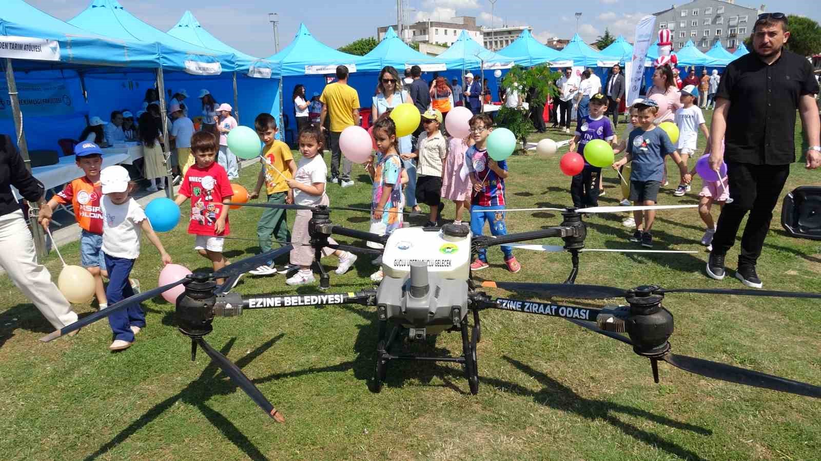 BilimFest’te Ezine Belediyesine ait son teknoloji kent güvenlik sistemleri sergilendi