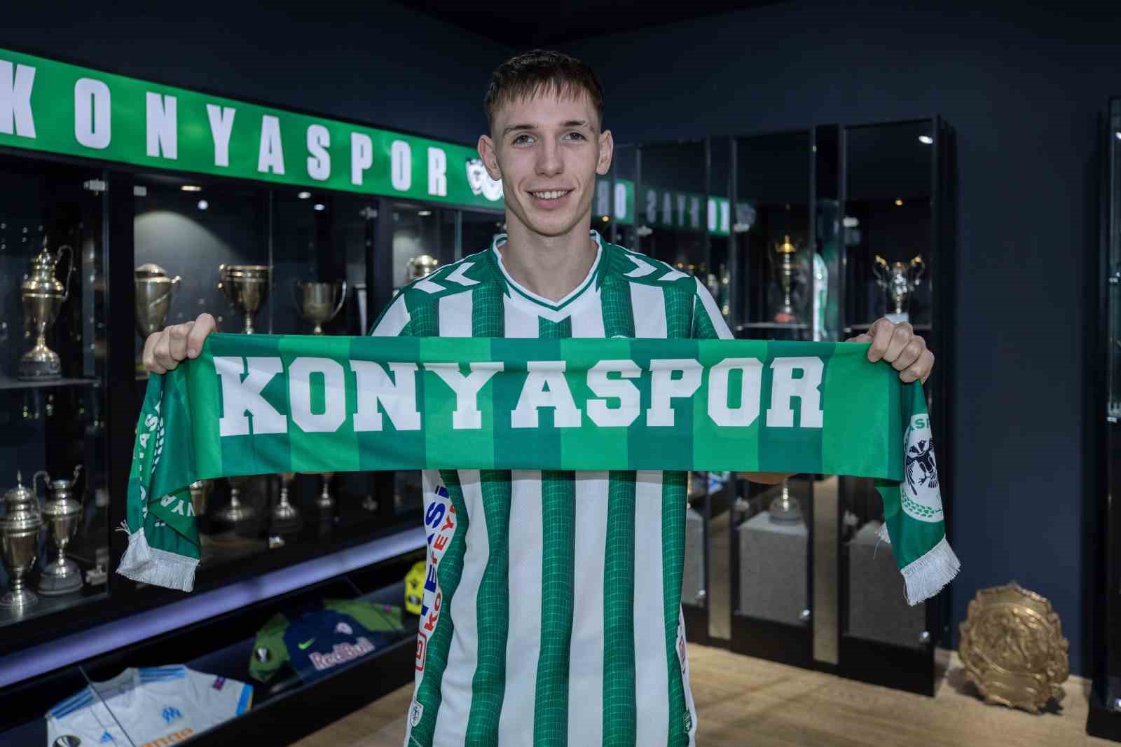 Konyaspor, Rajmund Toth transferini açıkladı