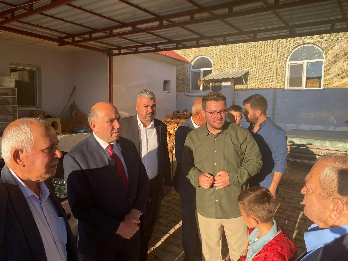Başkan Akdeniz bayram namazını Afşar Mahallesi’nde kıldı