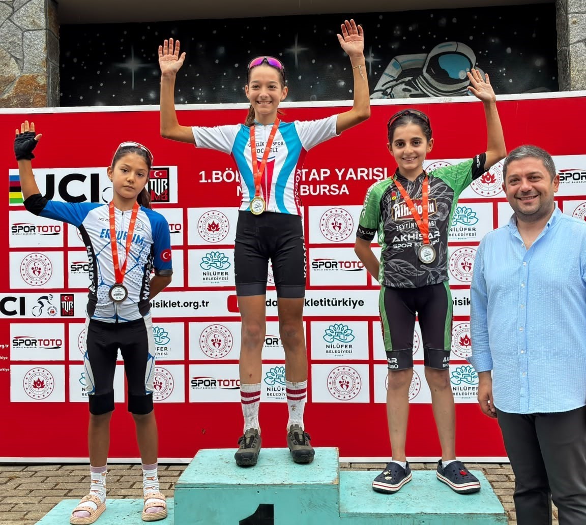 Akhisarlı pedallar Bursa&rsquo;da zirveye &ccedil;ıktı