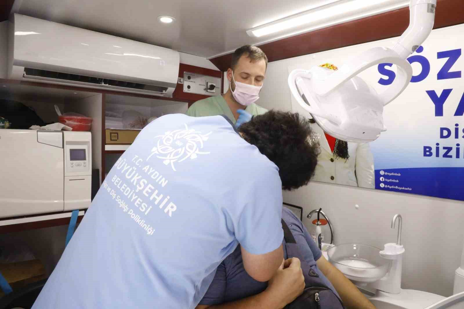 Mobil diş klinikleri Germencik ve Koçarlı’da vatandaşlarla buluştu
