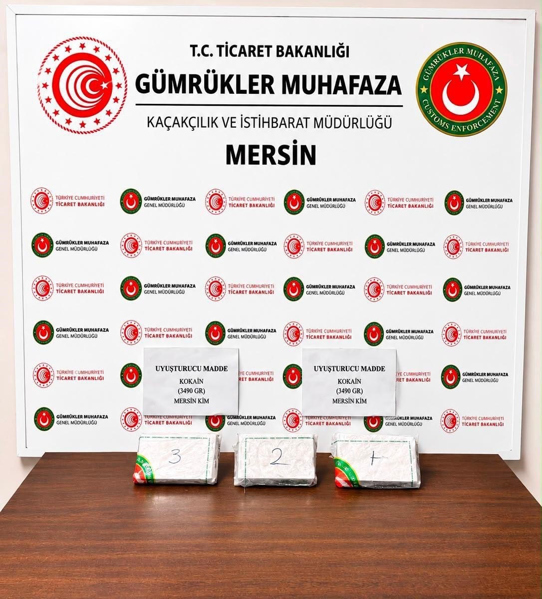 Piyasa değeri 13 milyon 960 bin lira olan 3 kilo 490 gram kokain ele geçirildi