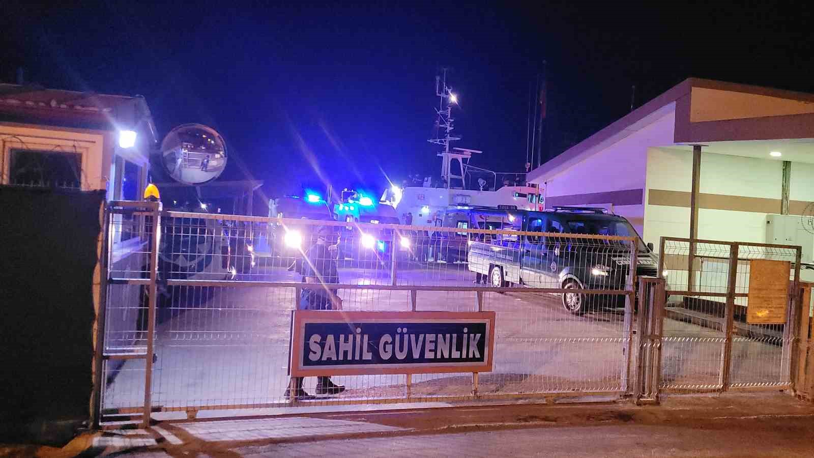 İl Sağlık Müdürü Yavuzyılmaz: "Bir yaralımıza gemide operasyonla göğüs tüpü takıldı"