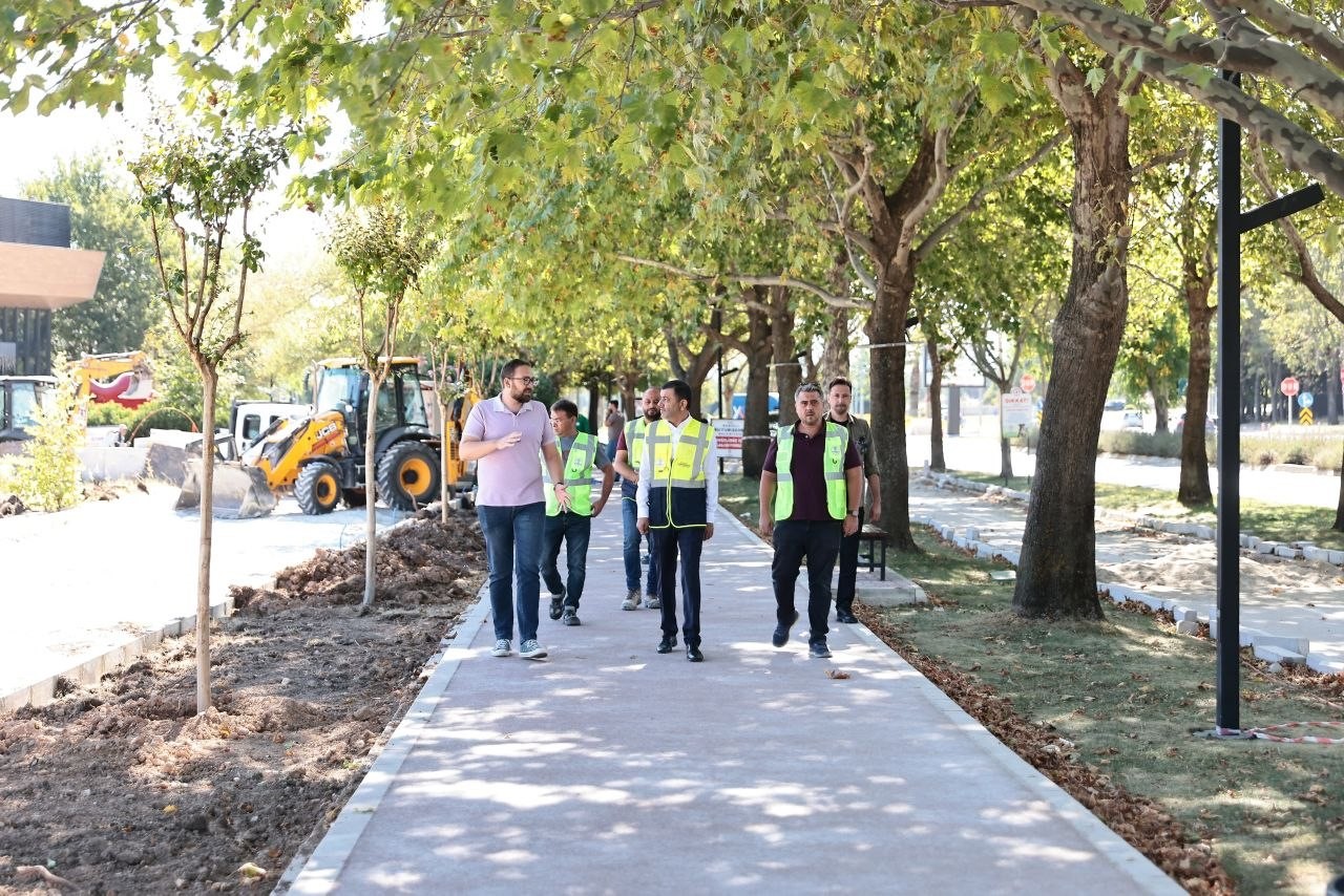 Denizli’nin can damarı olan ‘Koşu Yolu’na Büyükşehir’den modern dokunuş