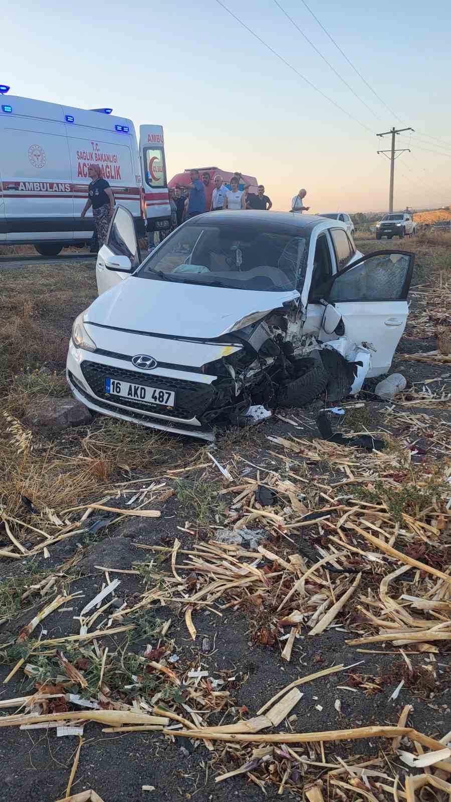 Manyas’ta trafik kazası: 6 yaralı