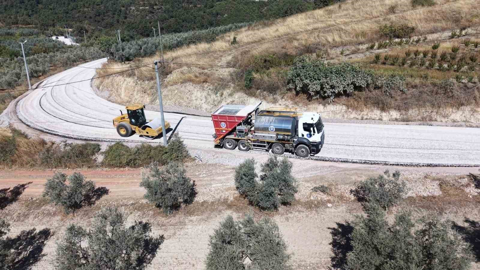 Kestel’de 4 mahallenin yolları yenilendi