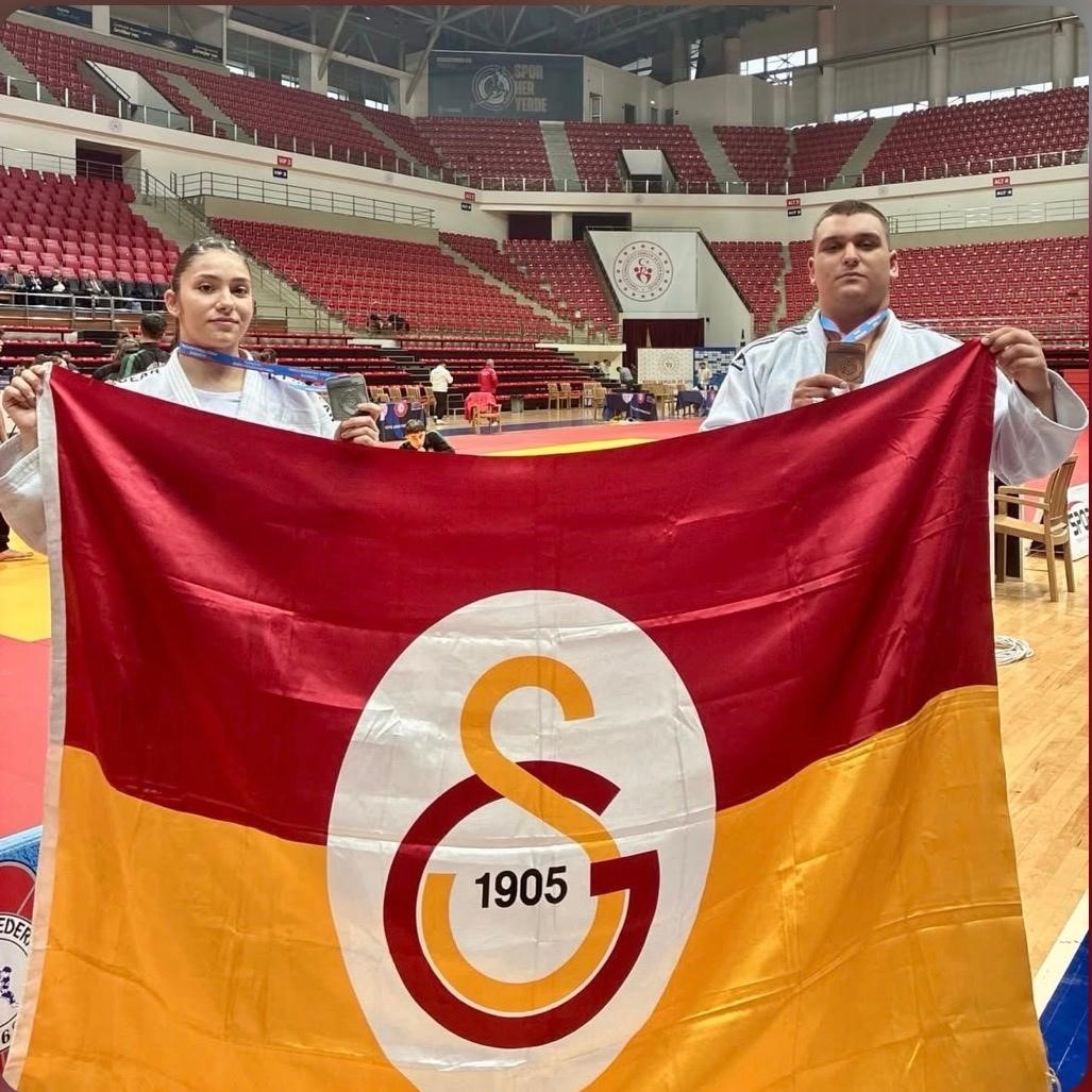 Genç hafız, judoda Galatasaray takımına girdi