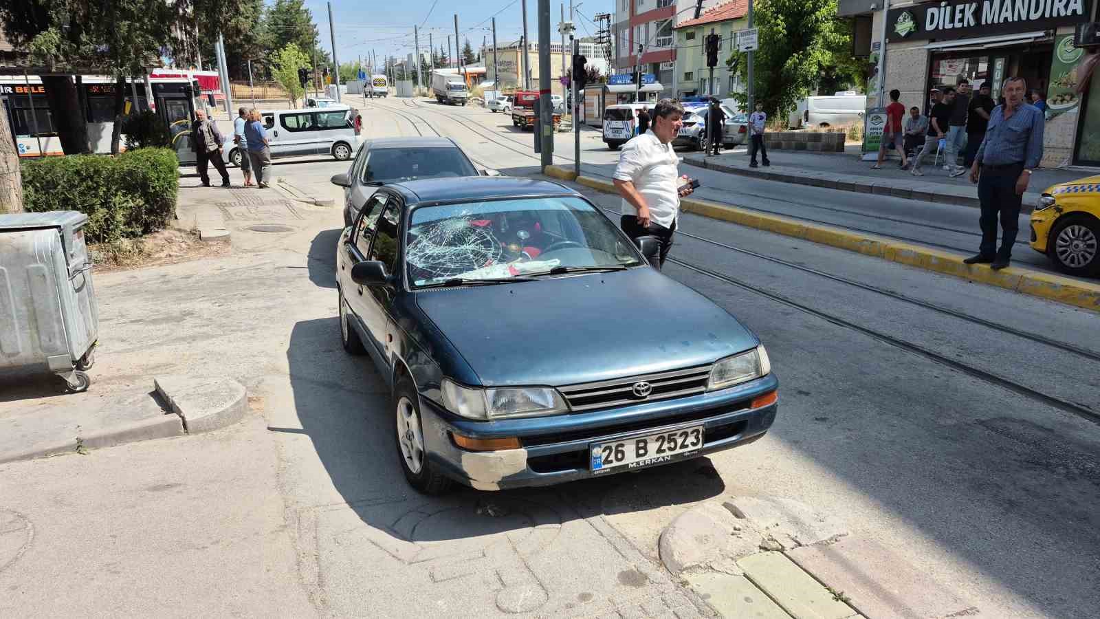 Eskişehir’de akrabalar arasında kavga: 2 yaralı