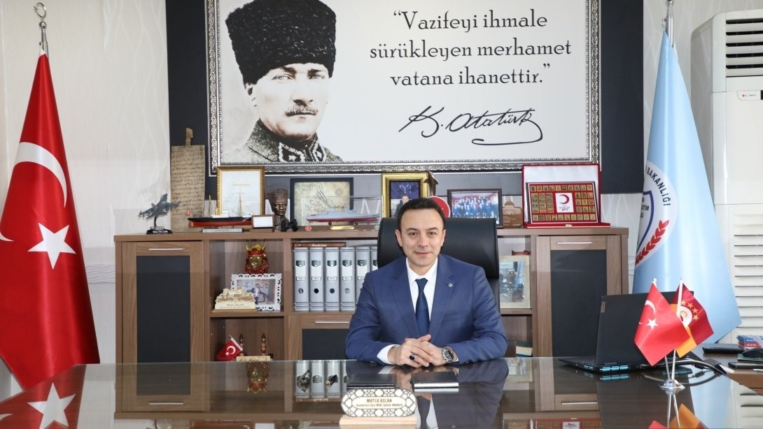 Balıkesir&rsquo;de 4 il&ccedil;ede Milli Eğitim m&uuml;d&uuml;rleri yer değiştirdi