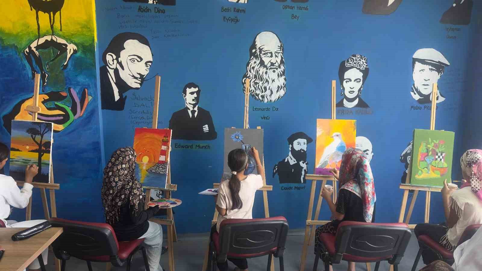 Sınır ilçesinde örnek eğitim modeli: Çocuklar yazın ekran yerine etkinlikleri seçti