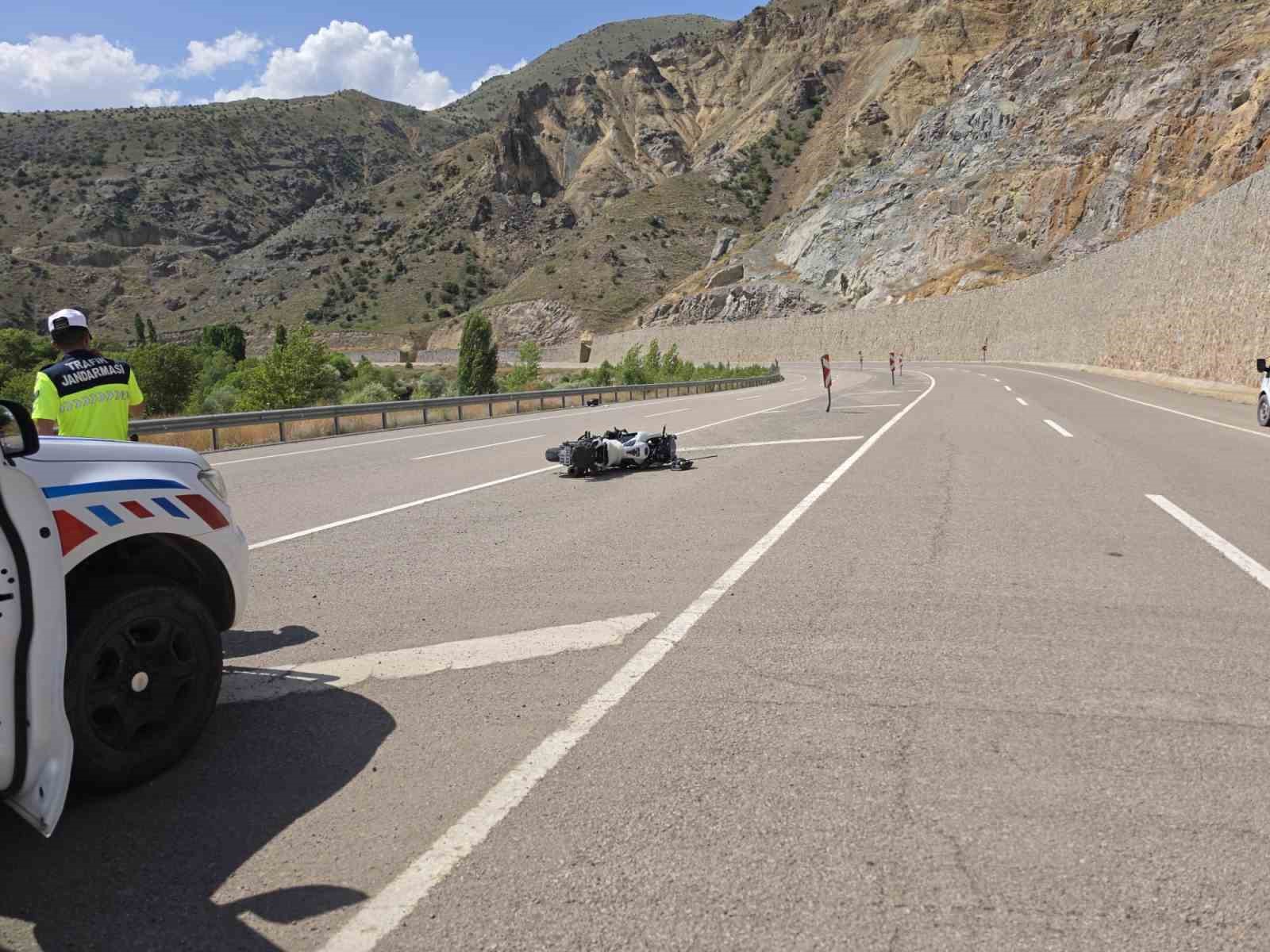 İspir&rsquo;de motosiklet kazası: 1 Yaralı