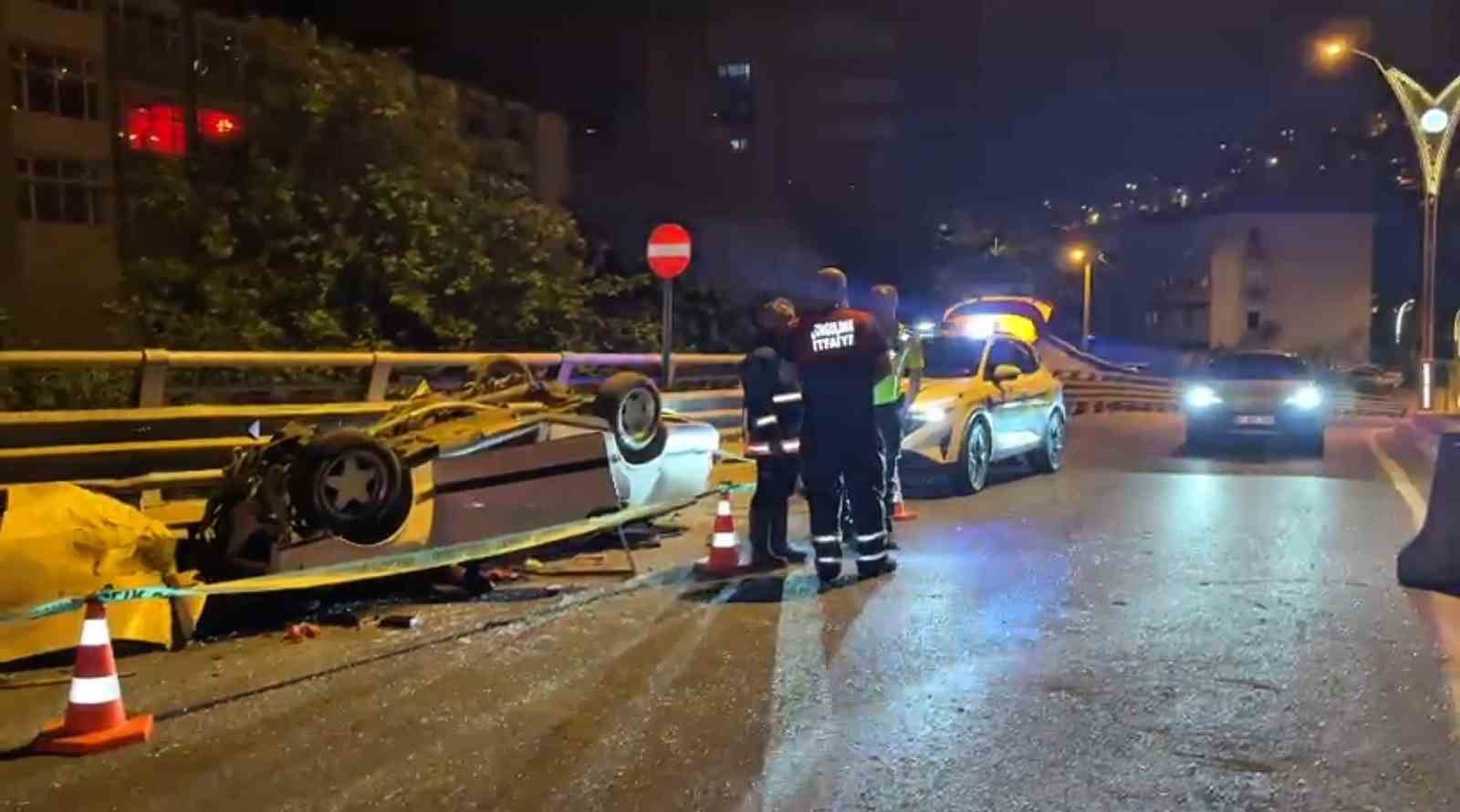 Takla atan araç hurda yığınına döndü: 19 yaşındaki sürücü ağır yaralandı
