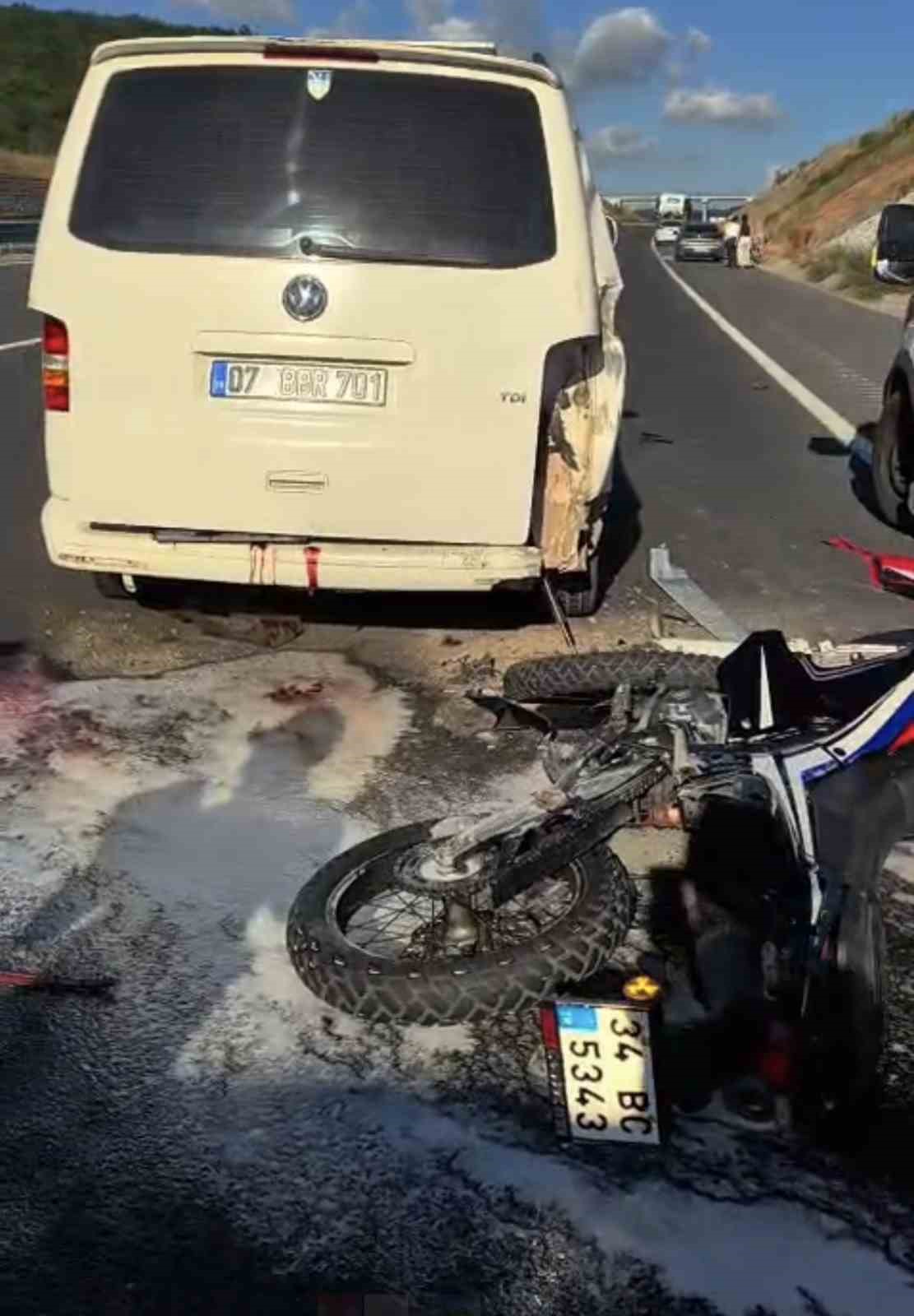 Feci kazada ağır yaralanan motosiklet s&uuml;r&uuml;c&uuml;s&uuml; yaşam savaşını kaybetti