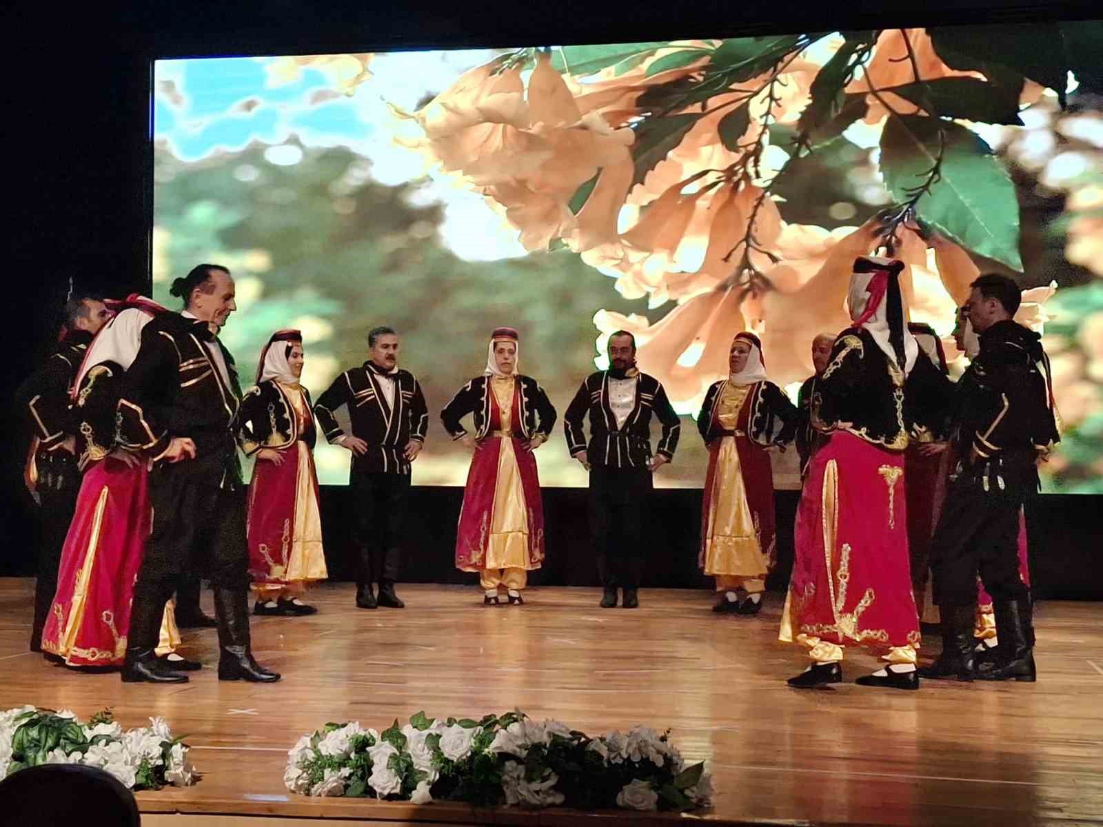 Batı Karadeniz’in en kapsamlı halk oyunları şöleni gerçekleştirildi