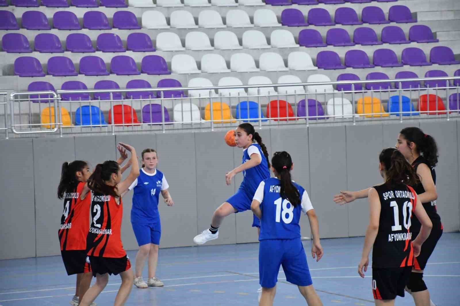Kulüpler Hentbol Minik Kızlar İl Birinciliği Müsabakaları tamamlandı
